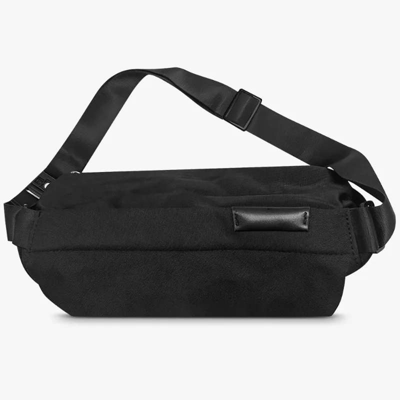 حقيبة كروس صغيرة الحجم 4 لتر متعددة الاستخدامات ذات شفط مغناطيسي 2025 حزمة صدر عصرية لركوب الدراجات مع جيوب سريعة الوصول