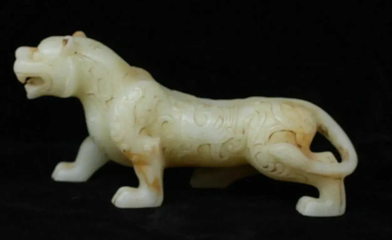 Old Chinese Natural White Jade Hand Carved Animal Beast Tiger Statue Sculpture