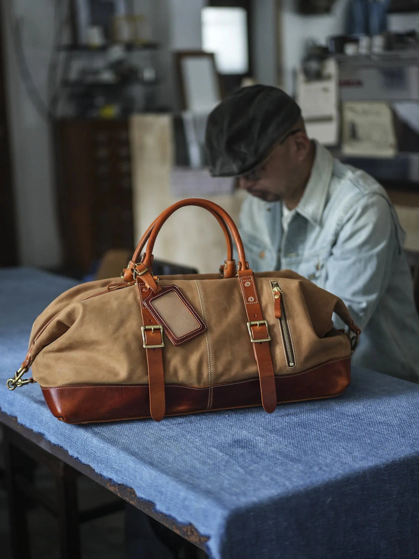 vintage high-quality first layer cowhide men's travel bag outdoor handmade genuine leather large-capacity luggage handbag