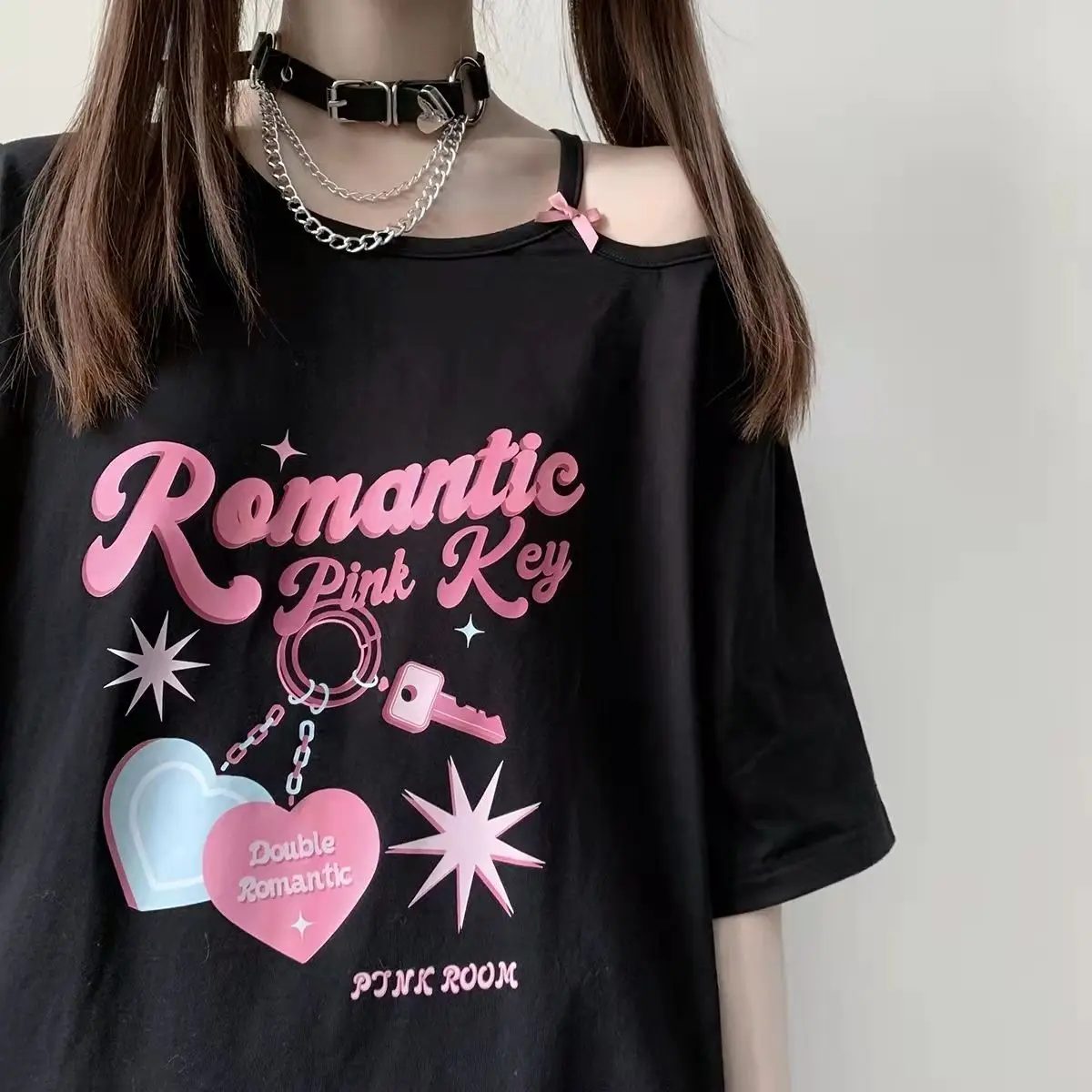 

Japanese style pure desire sweet cool hottie off-shoulder female new suspender sexy cute T-shirt female ins trendy and versatile