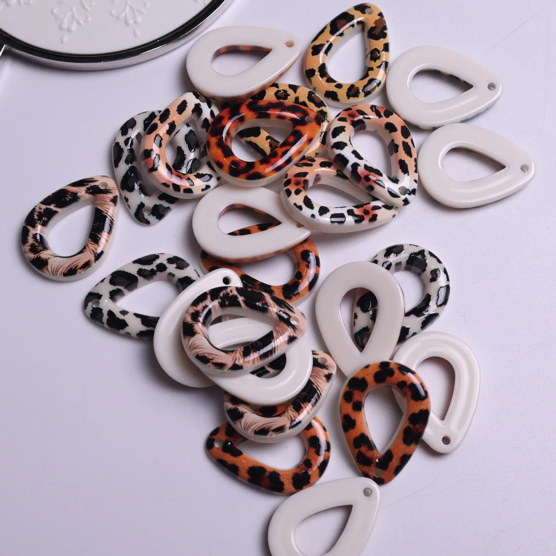 5pcs Fashion Leopard Print Water Drop Resin Necklace Earrings Materials Keychain Pendant Accessories Charms for Diy Jewelry