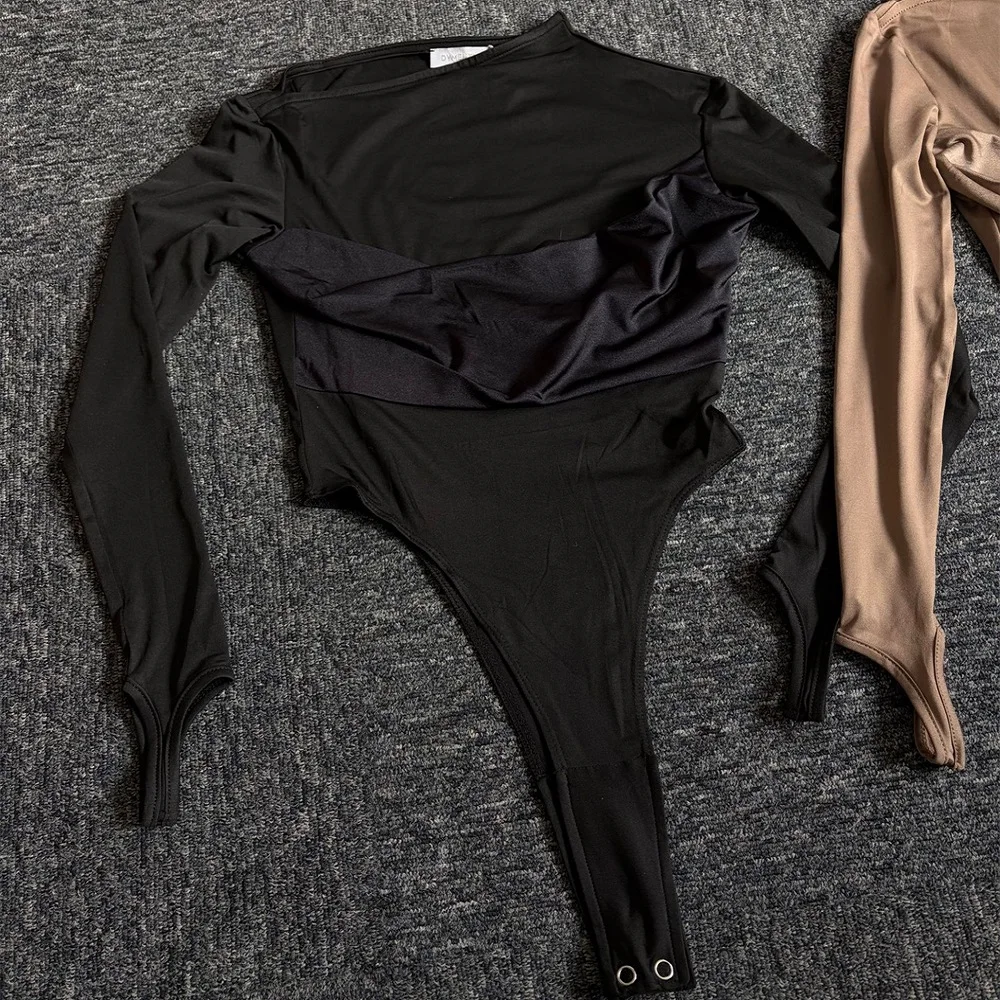 2025 여성 패션 바디수트 셔츠 니트 스트레치 코르셋 여성 의류 바디수트 Y2K 신상 고품질 다용도 풀오버 브라