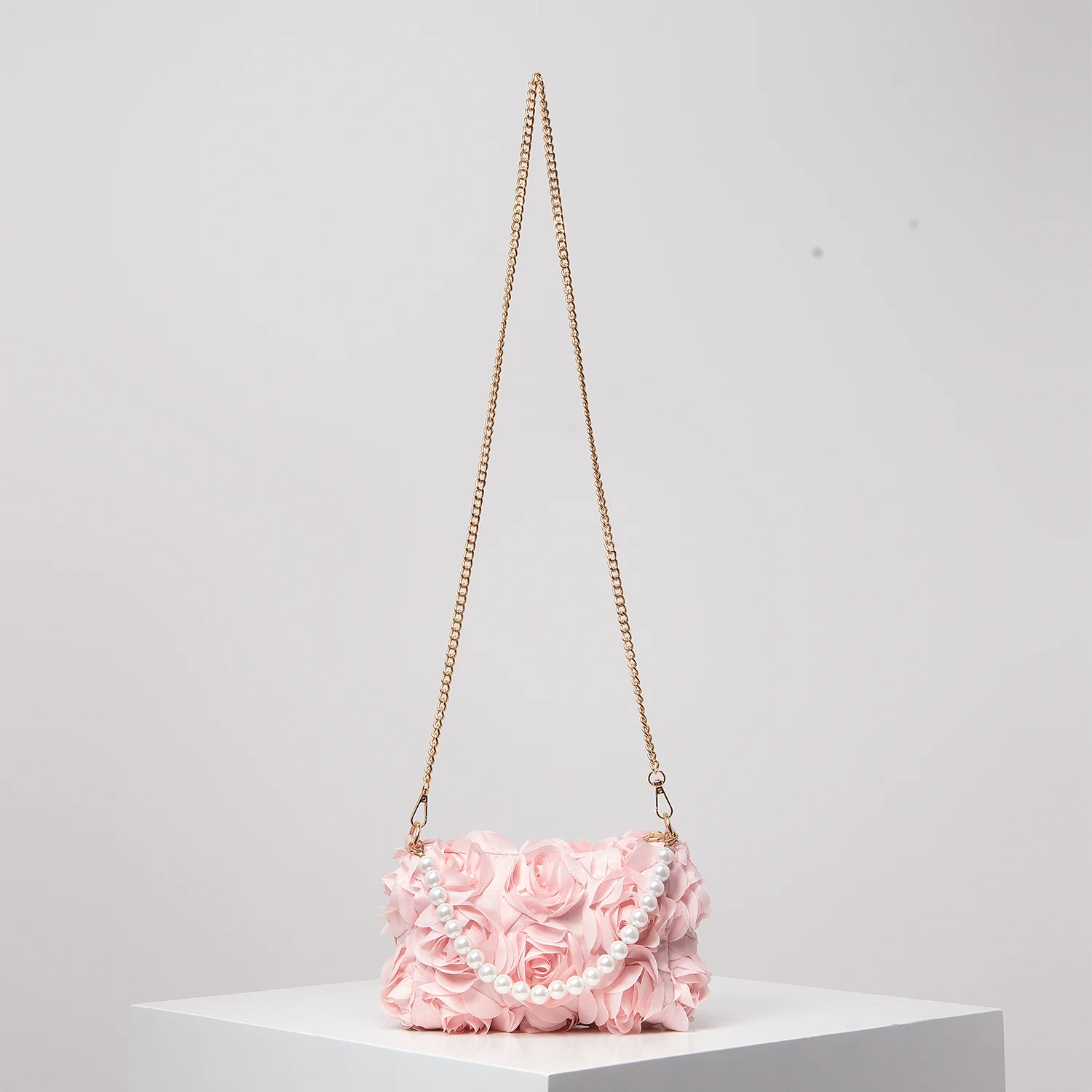 Elegant rose Flower dinner bag, Faux pearl handbag, metal chain crossbody bag, bridal bag (random pattern)