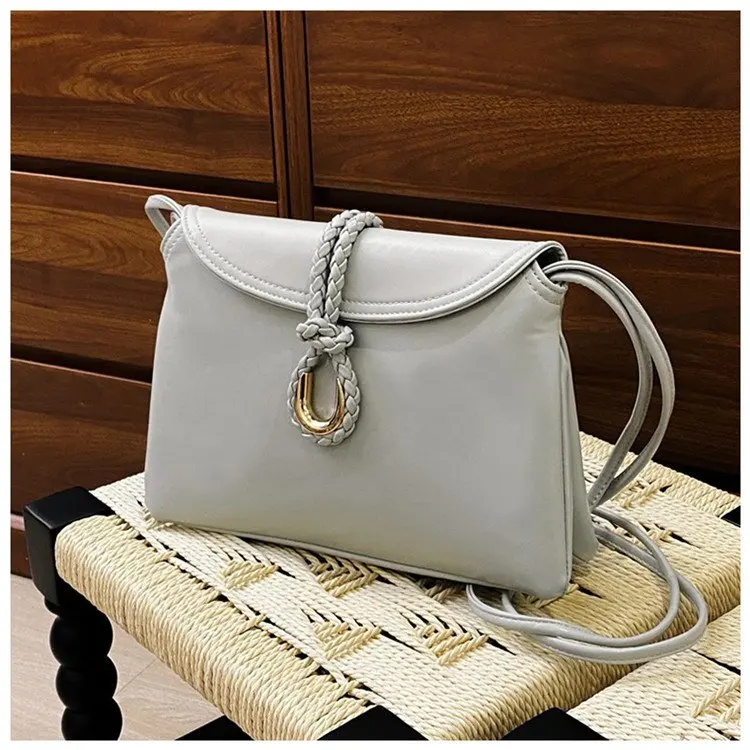 Anti-Theft Lock Rhombus PU Tote Bag for Work/Gym/Daily Essentials Lightweight Water-Resistant Shoulder Bag with Chain Strap 2025