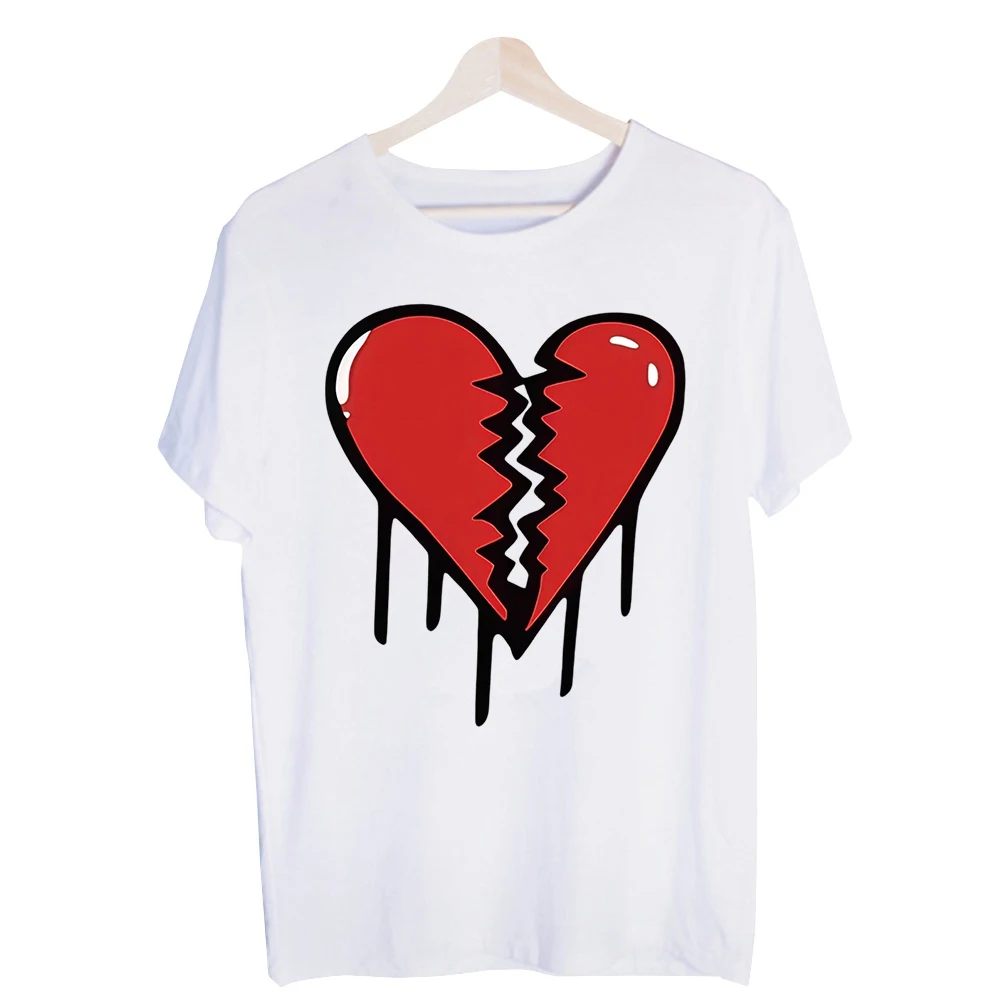 Men's Broken Heart Graphic Tee, Short Sleeve Crew Neck T-Shirt for Casual Streetwear and Daily Outfits