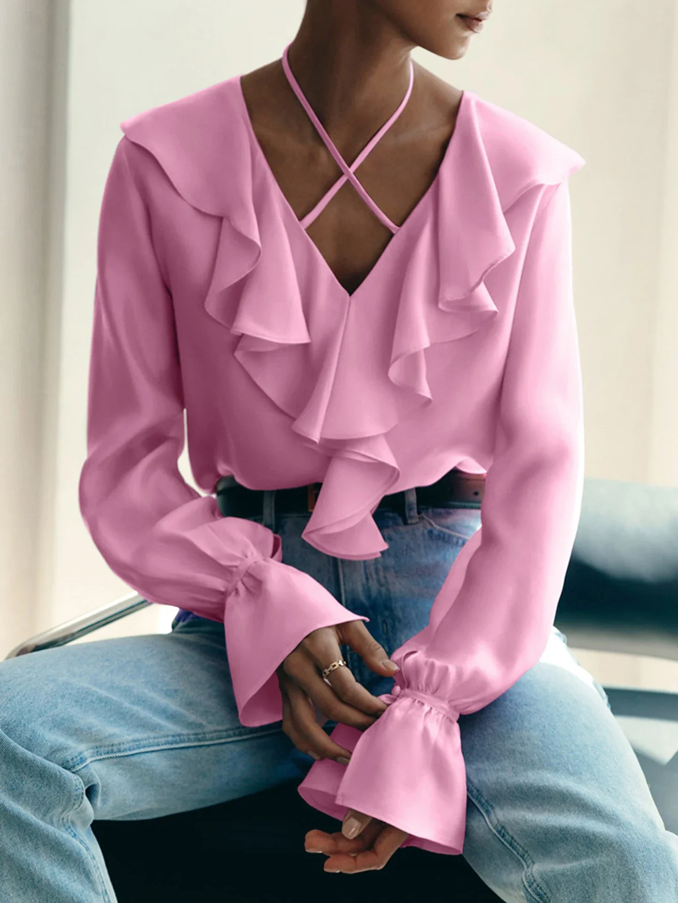

Женские блузки, осенние модные приличные свидания, однотонные повседневные базовые блузки с воланами и длинными рукавами, v-образным вырезом