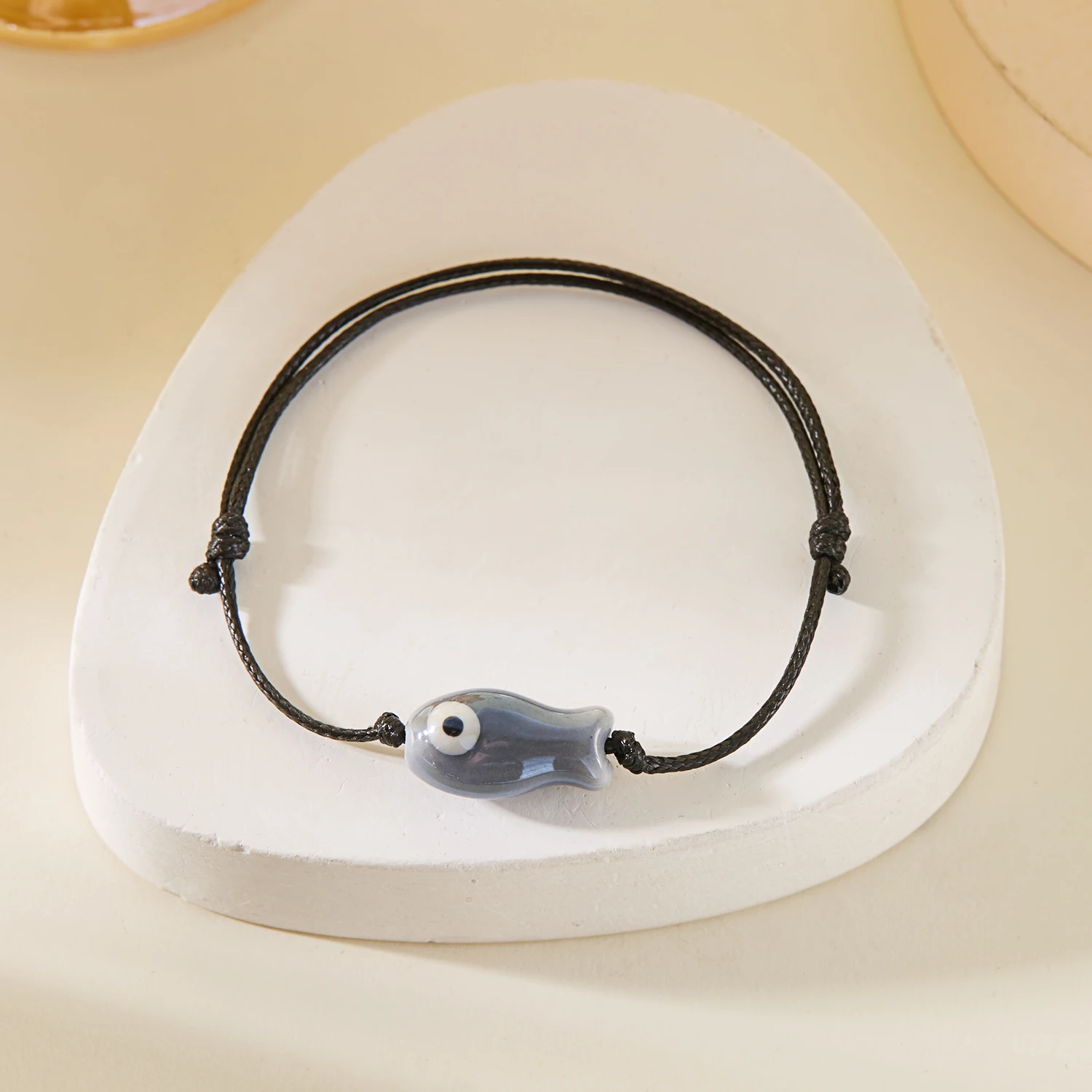 Minimalistisches Cartoon-Keramik-Fisch-Armband für Damen und Herren, niedliches buntes Tier, handgefertigtes geflochtenes Armband, glücklicher Freundschaftsschmuck – Detail 11