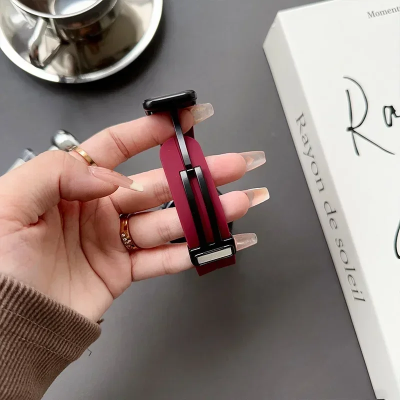 Correa de silicona con cierre magnético, pulsera para Samsung Galaxy Watch 4, 5, 6 pro, 40mm, 44mm, 45mm, 42/46mm, Huawei GT3 pro band, 20/22mm