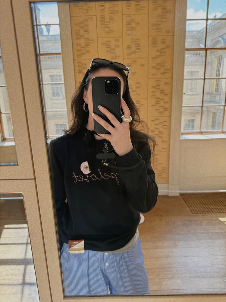 

Romantic Retro Handwritten Letter Embroidery Long Sve round Ne Cotton Sweatirt Street Sle Comfortable Loose Fit Top