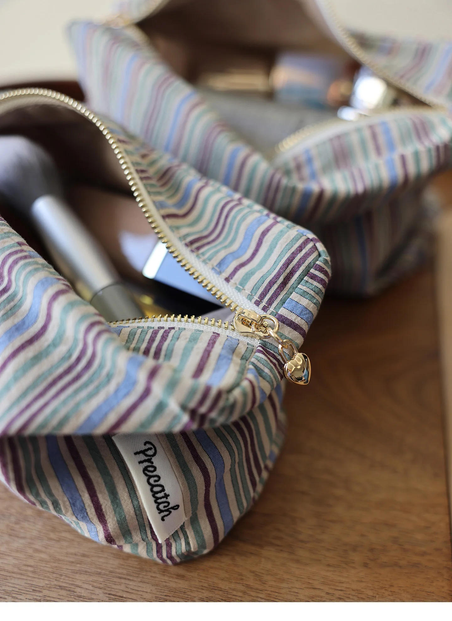 Kosmetiktasche mit farblich abgesetzten Streifen, großes Fassungsvermögen, tragbare Aufbewahrungstasche im japanischen Stil, multifunktionale Reisetasche für Toilettenartikel. – Detail 7