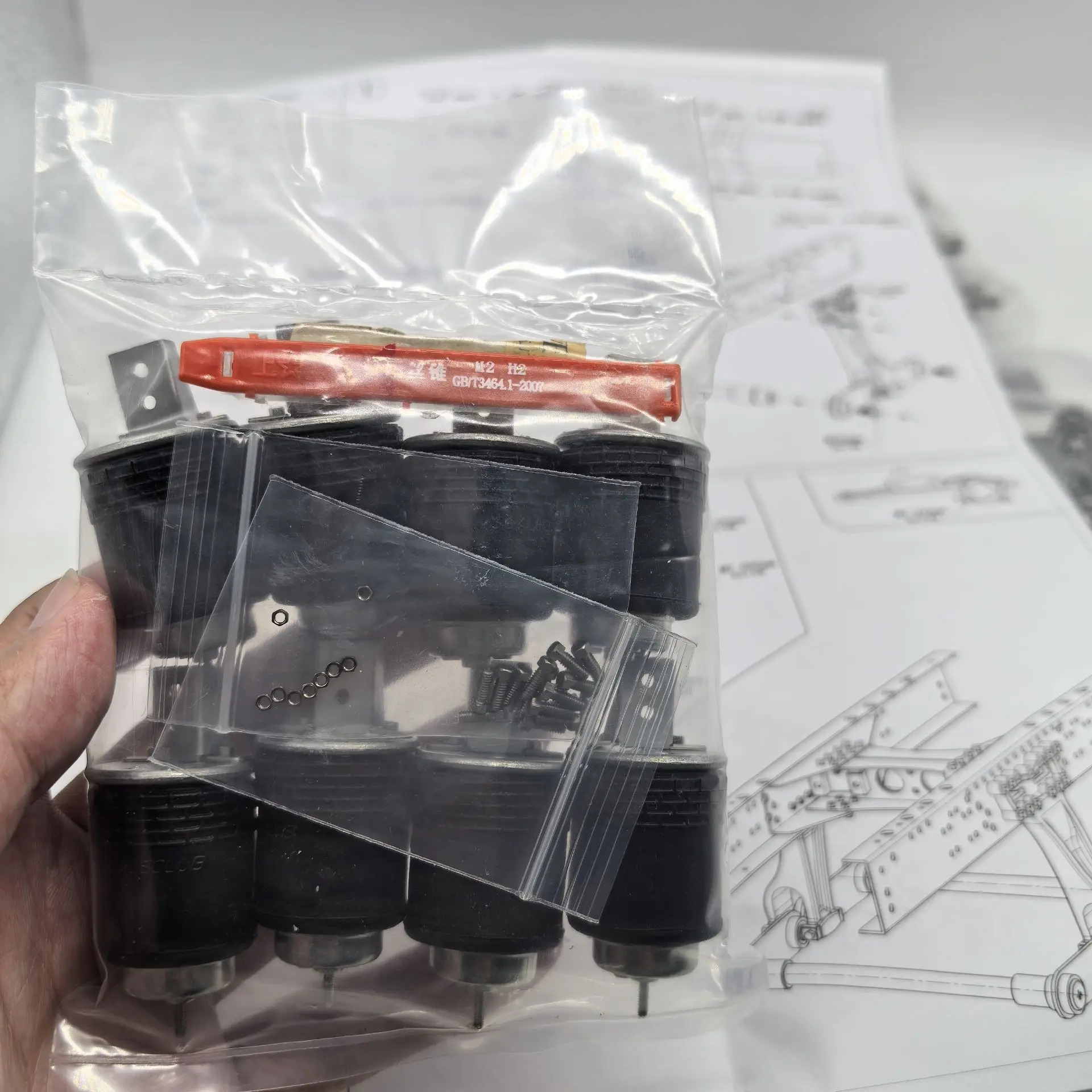 Scaleclub modelo 1/14 camión soporte único 8 airbag sistema de suspensión trasera para Tamiya para piezas de coche Scania camión Rc