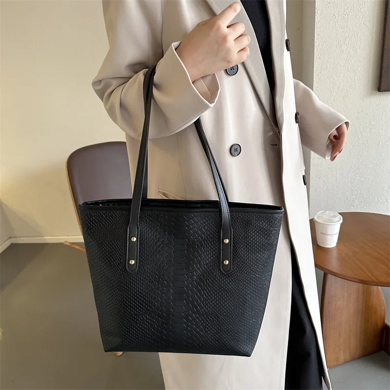 Retro Crocodile Pattern Leather Women Tote Bag Female Fashion Luxury Handbag Nature Cowhide Shoulder Bags BFF