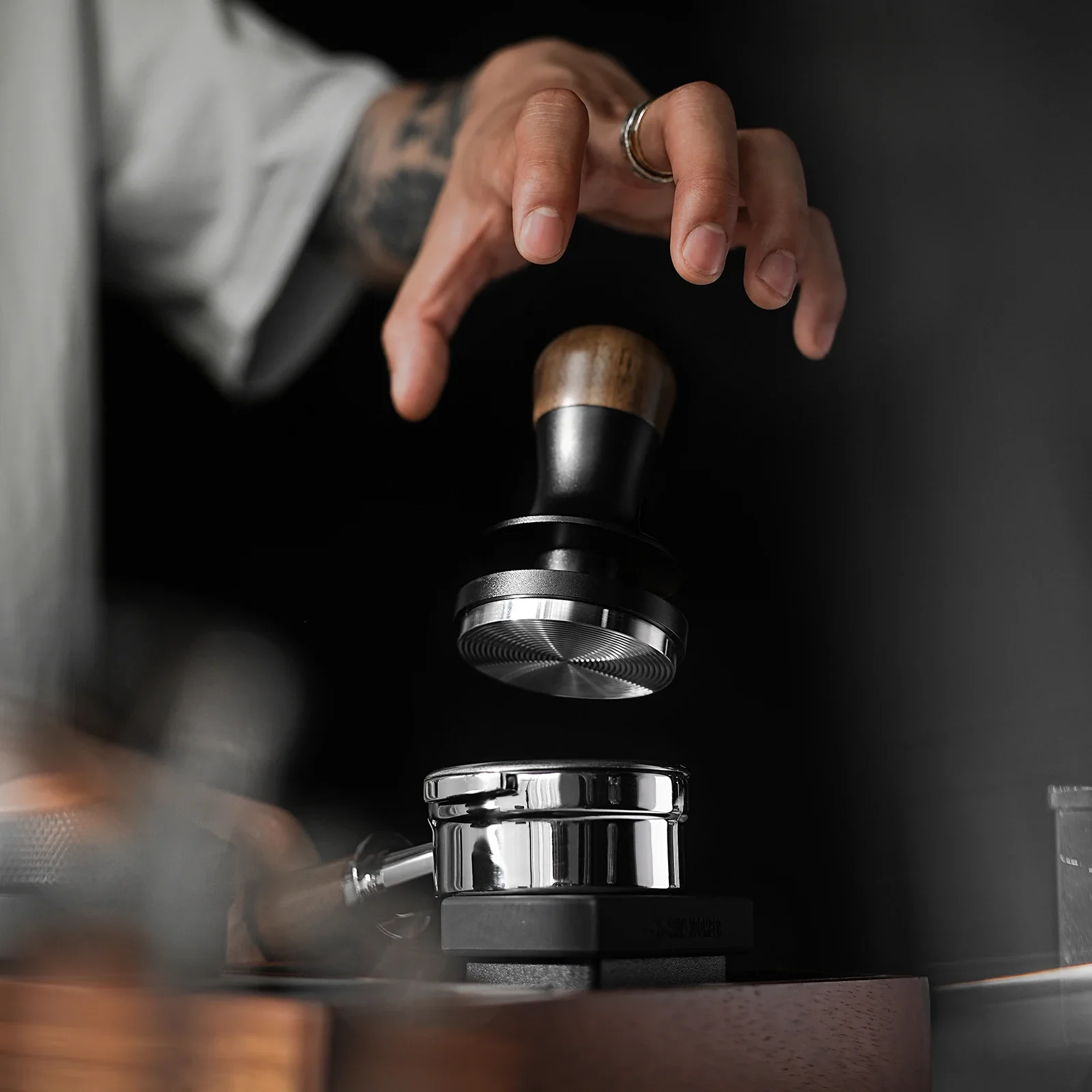 

BOMBER 51mm 53mm 58mm 30lb Constant Pressure Coffee Tamper Espresso Flat Tampers with Calibrated Spring Loaded Barista Tool