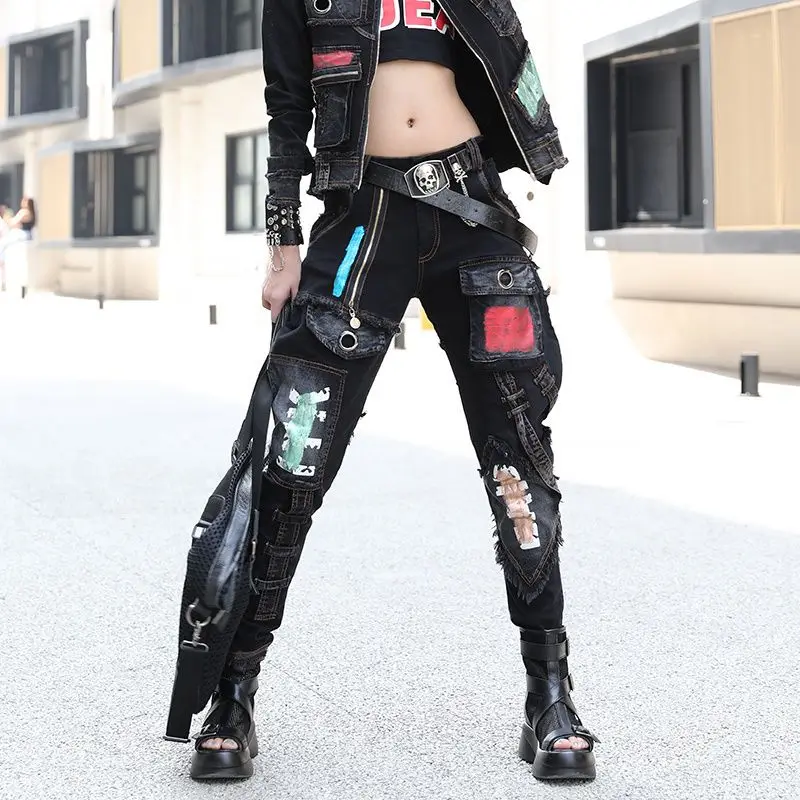 

Темно-черные цветные блокирующие нишевые дизайнерские джинсы для женщин, модные осенние новые персонализированные модные шаровары