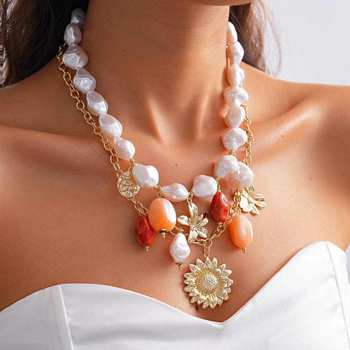 KMVEXO 2Pcs/Set Trending Baroque Imitation Pearl Chain Flower Sun Pendant Charm Necklace Women Creative Metal Fashion Jewelry
