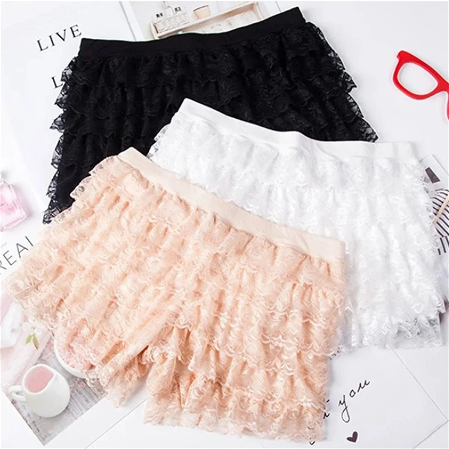 Pantaloncini di sicurezza Lolita in pizzo per donna Intimo antiscivolo in vita elastica Fiocco decorato con fondo Culottes Mutandine basic carine