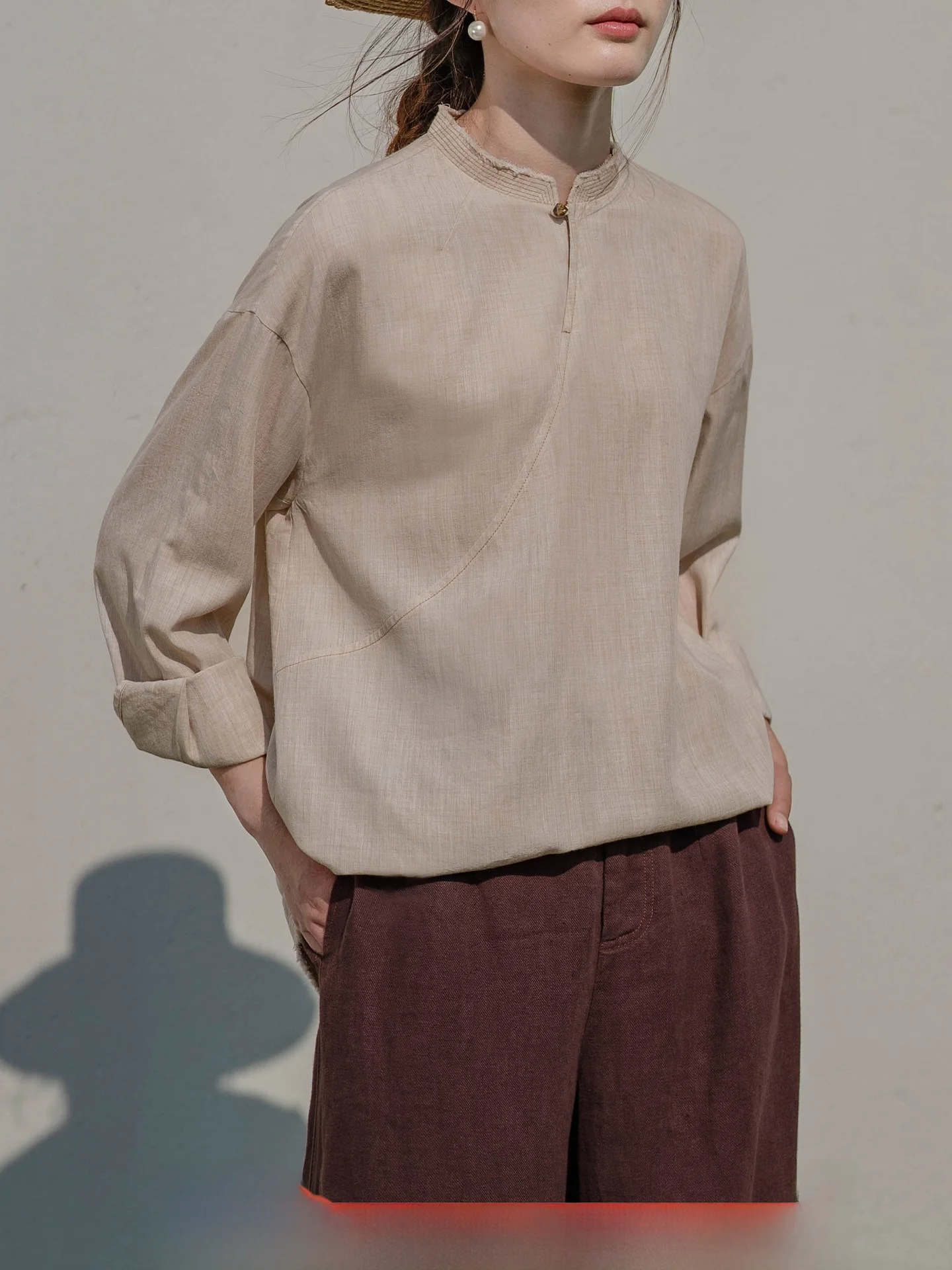 

Новая китайская рубашка из бамбукового шелка и шерсти: дышащая, быстросохнущая, в стиле Дзен, свободного кроя, с длинным рукавом, на молнии.