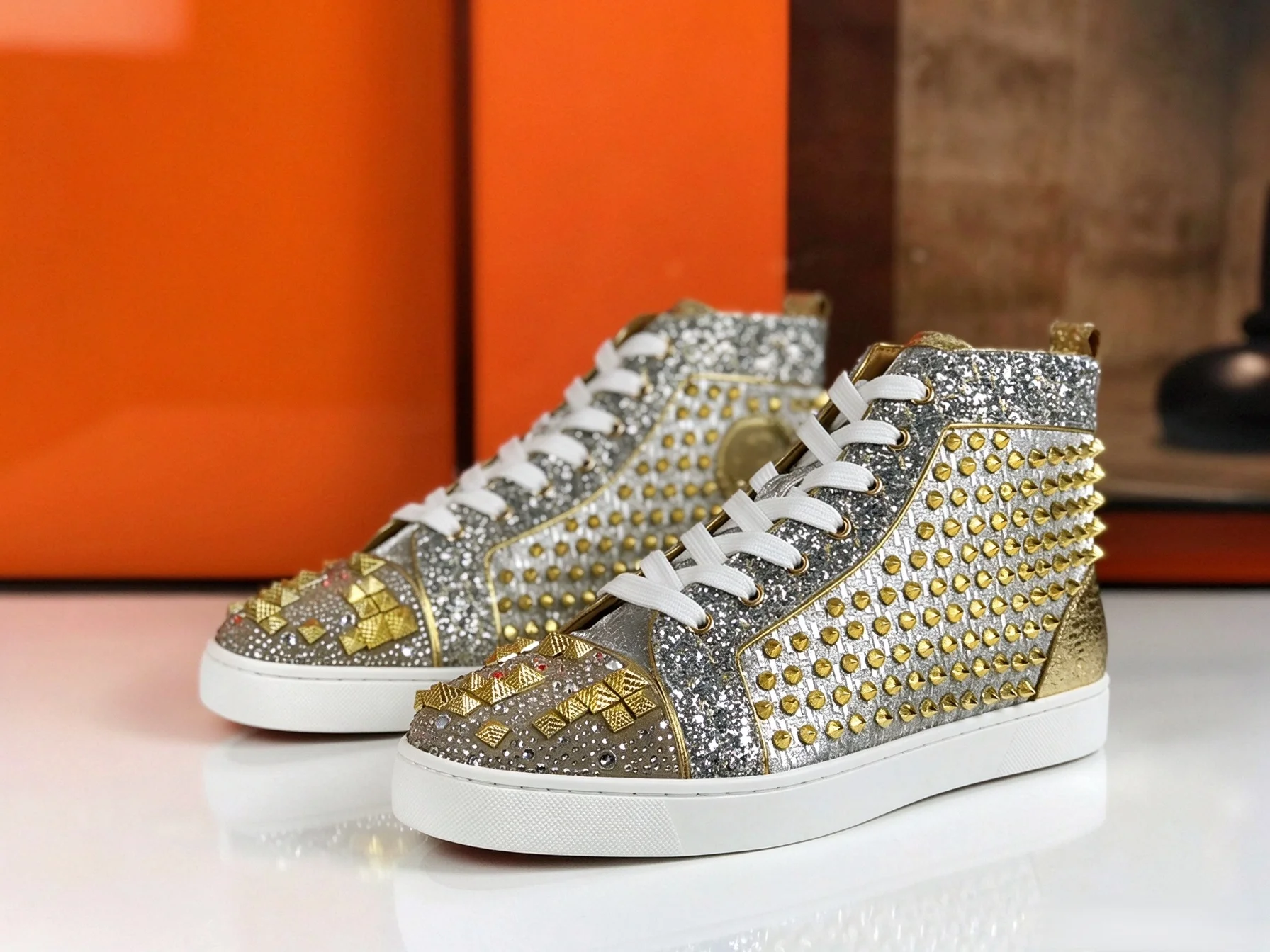 Luxury High Top Silver Glitter Leather Shoes Gold Rhinestones Spiked Studded Lace Up Red Bottom Shoes For Men Fashion Casual