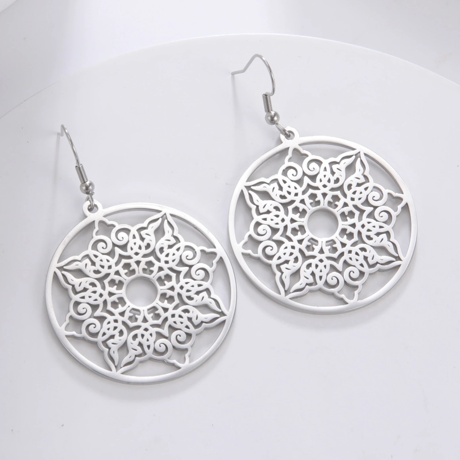 Jeshayuan Octagonal Round Hollowed Out Flower Pattern Dangle Earrings Ladies Stainless Steel Delicate Party Accessories Mother's