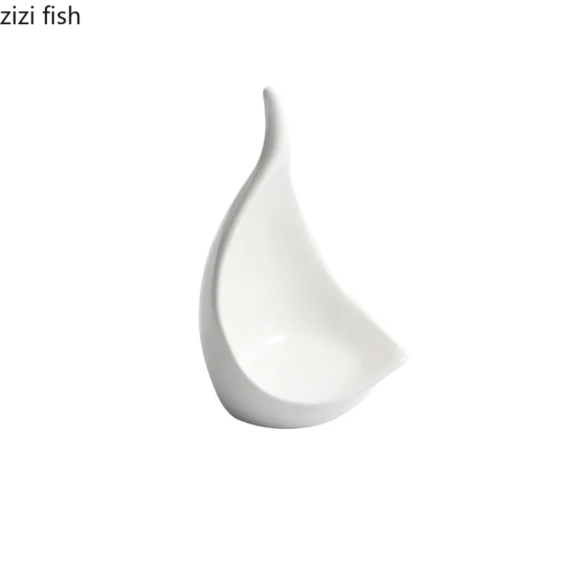 Ceramic Dinner Plate Creative Irregular Dessert Plate Snack Plate Sushi Plates Pasta Plates Restaurant Specialty Tableware