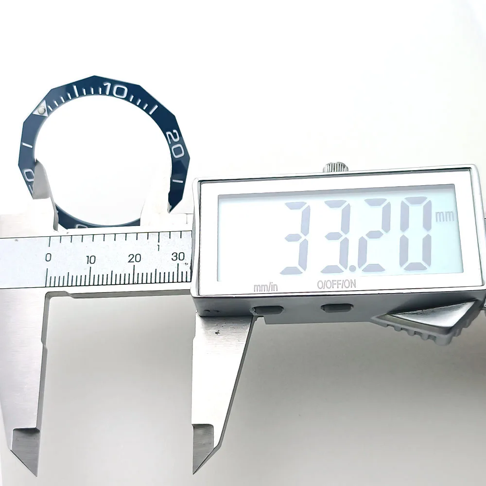 TAG 40.8MM * 33.2MM 12-sided bezel tilted luminous ceramic green luminous frame prism ceramic inlaid ring watch accessories