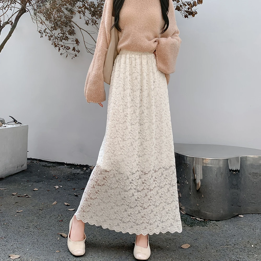 

Французская кружевная юбка с милым цветком для женщин, осенняя новая тонкая юбка трапециевидной формы с высокой талией, модная темпераментная юбка-миди с разрезом