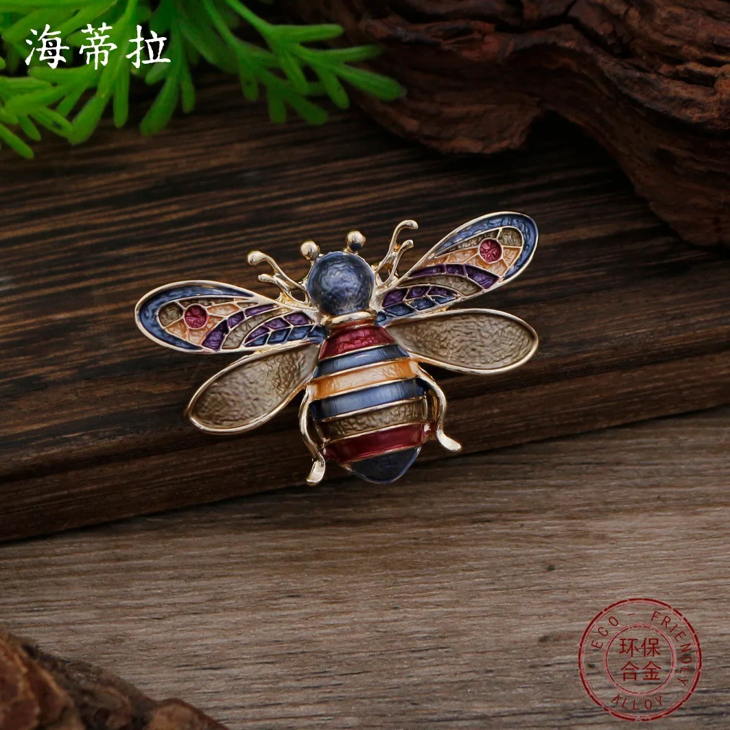 Jewelry DIY accessories hot-selling enamel bee magnetic suction brooch, lady cute Maillard bee multi-functional brooch
