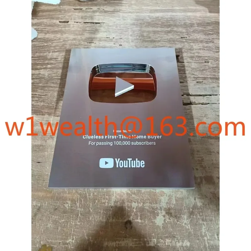 لوحة جائزة زر تشغيل YouTube المخصصة باللون الذهبي، جائزة YouTube المخصصة