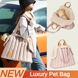 Luxury Pet Handbag Portable Breathable Velvet Interior Warm Mochila Para Perro Shoulder Cat Bag Suitable for Small Dogs and Cats