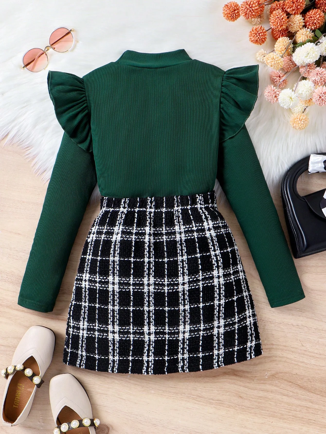 Girls Spring Autumn Casual Dark Green Top + Black White Plaid Skirt Loose Comfortable for Outings Vacations