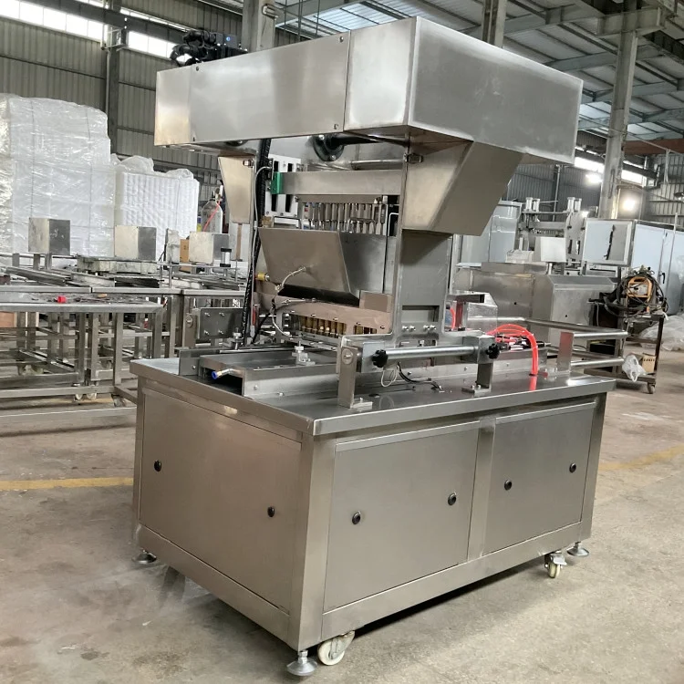 Armazenamento de doces com controle automático para produção de pirulitos e ursos de goma