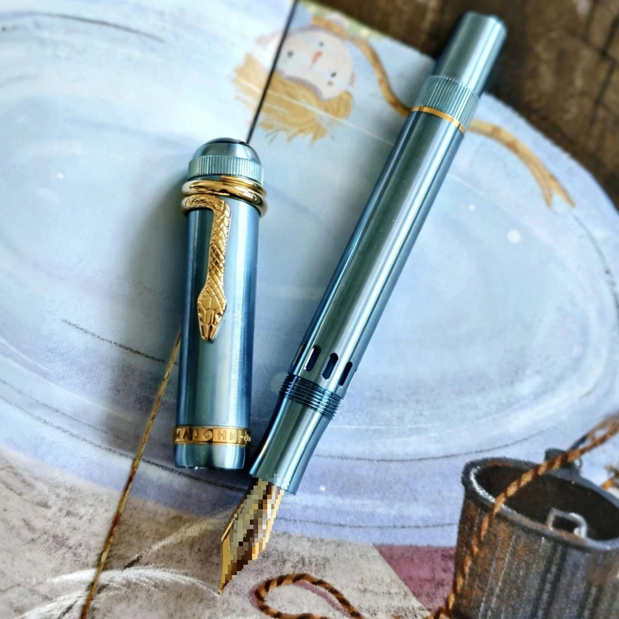 MAJOHN P137 Titanium Alloy Pen Snake Clamp Edition No.6 Daming Sharp Observation Ink Window Piston Ink Absorbing Pen Moonman