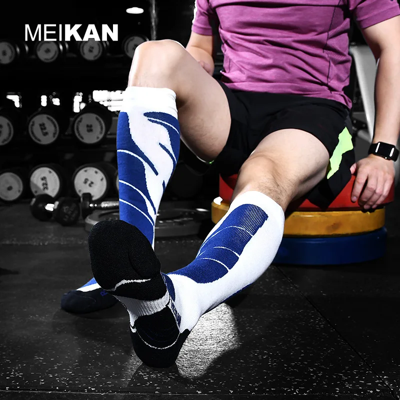 MEIKAN Wool Ski Socks Outdoor Climbing Hiking Warm Thickened Knee High Professional Sports Socks Fast Drying MKSP20202