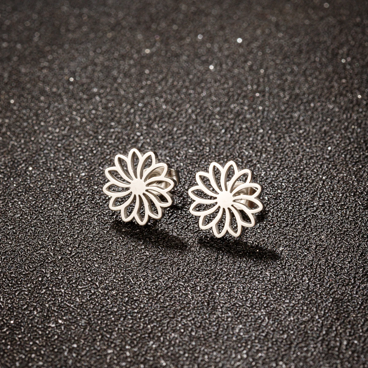 1 Pair Stainless Steel Simple Flower Earrings Korean Jewelry Cute Flower Small Stud Earrings For Women 2023 New Fashion Sweet Ea