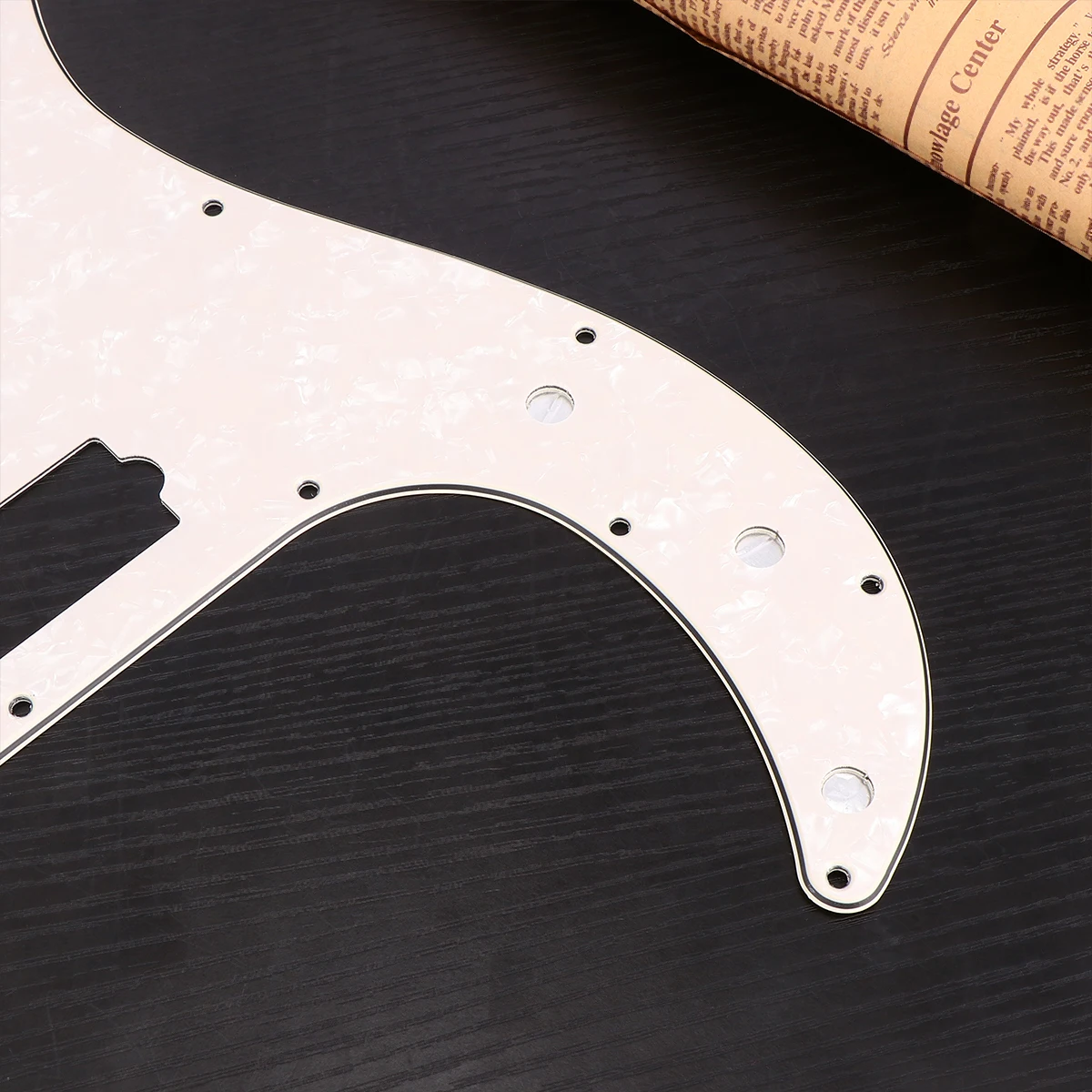 

PB Bass Bass Scratch Plate 13 Holes 13 Holes Scratch Plate