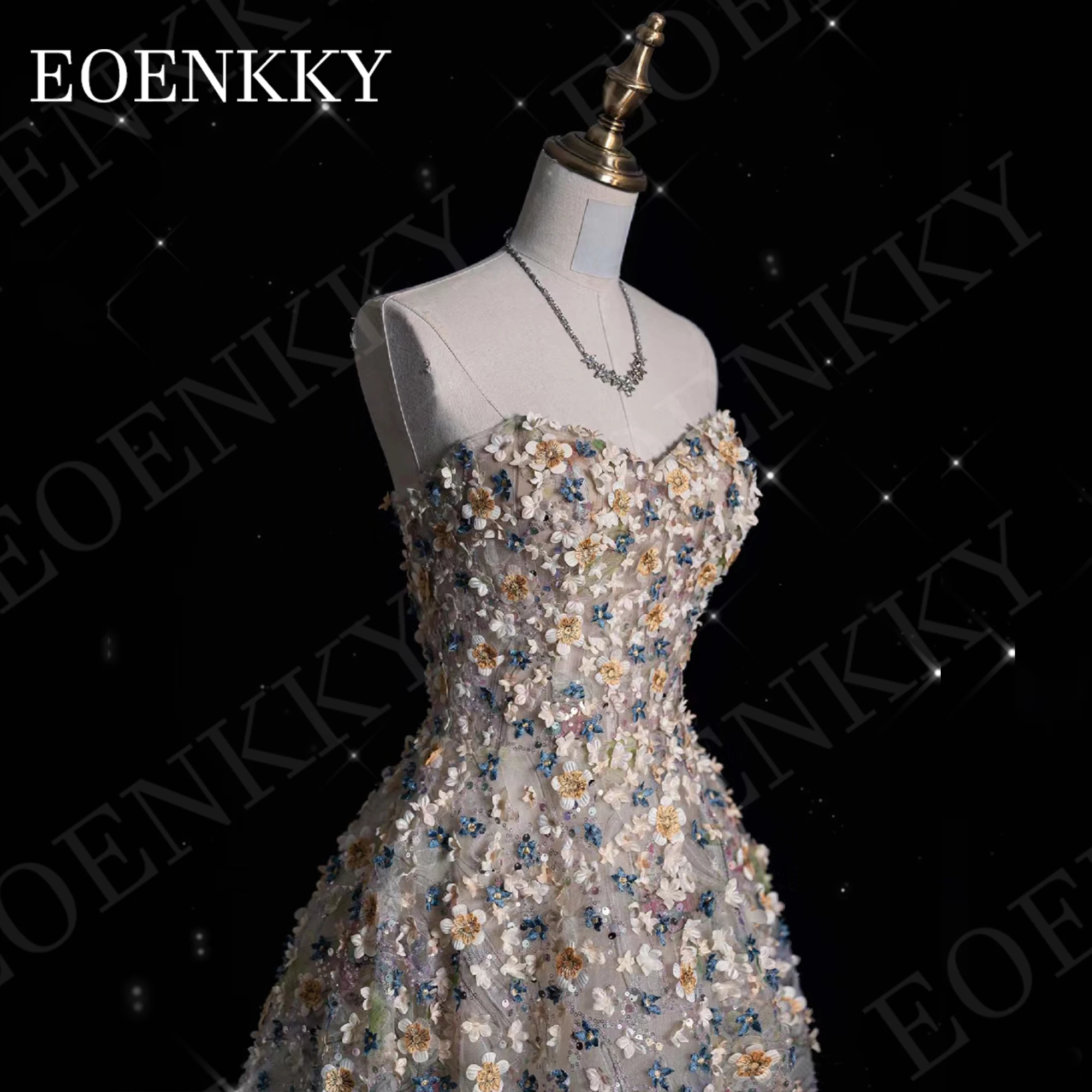 EOENKKY งดงามชุดราตรี 3D ดอกไม้ความยาวชั้น Sweetheart Strapless อย่างเป็นทางการสําเร็จการศึกษาชุดสาย FBسات