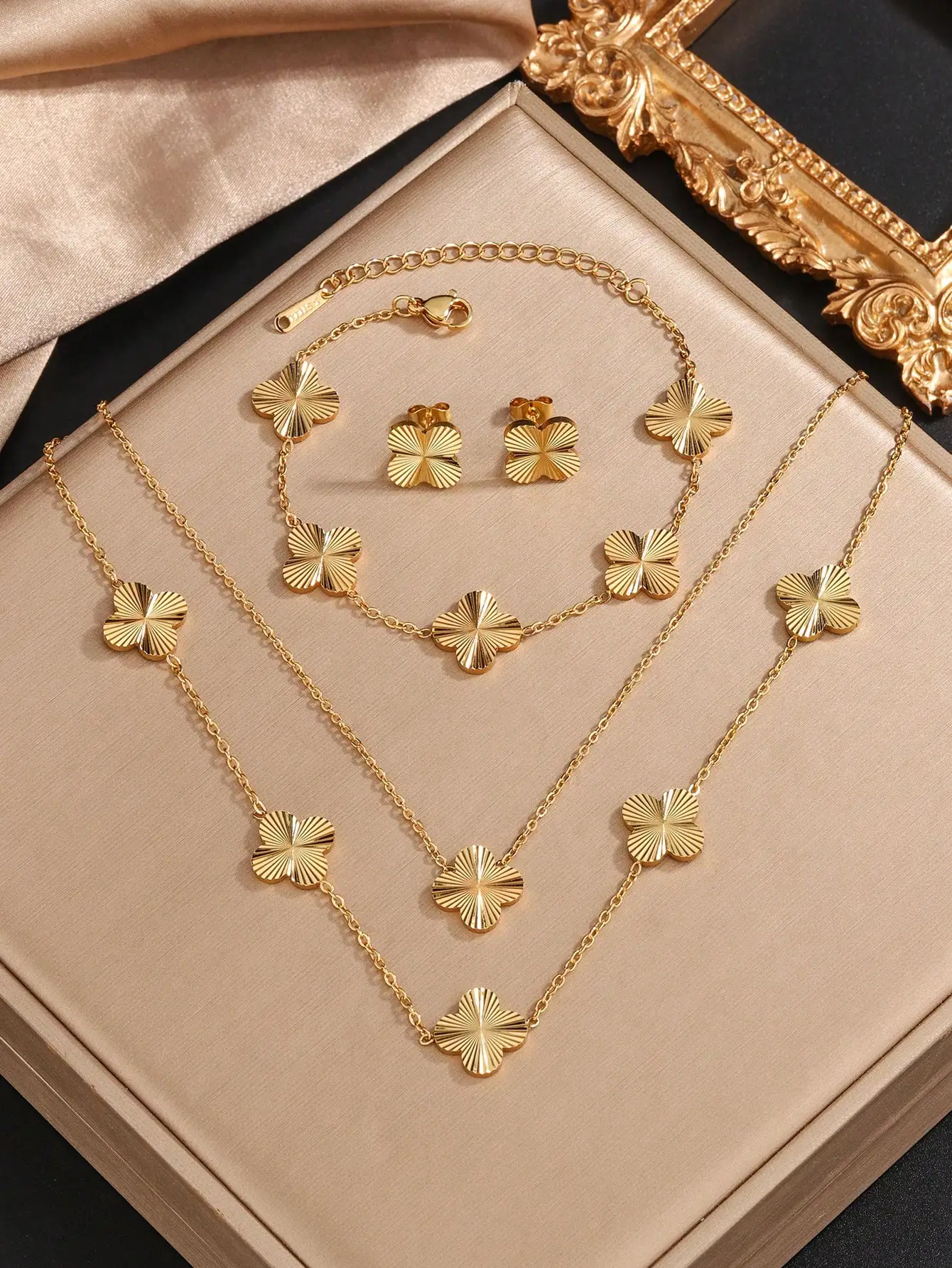 Gold Tone Four Leaf Clover Necklace Bracelet Earring Set for Women