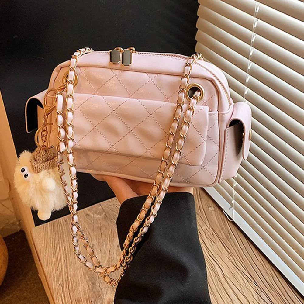 

Quilted Pattern Chain Design Crossbody Bag Glossy Faux Leather Womens Shoulder Bag Simple Style Luxury Sling Bag for Women Use