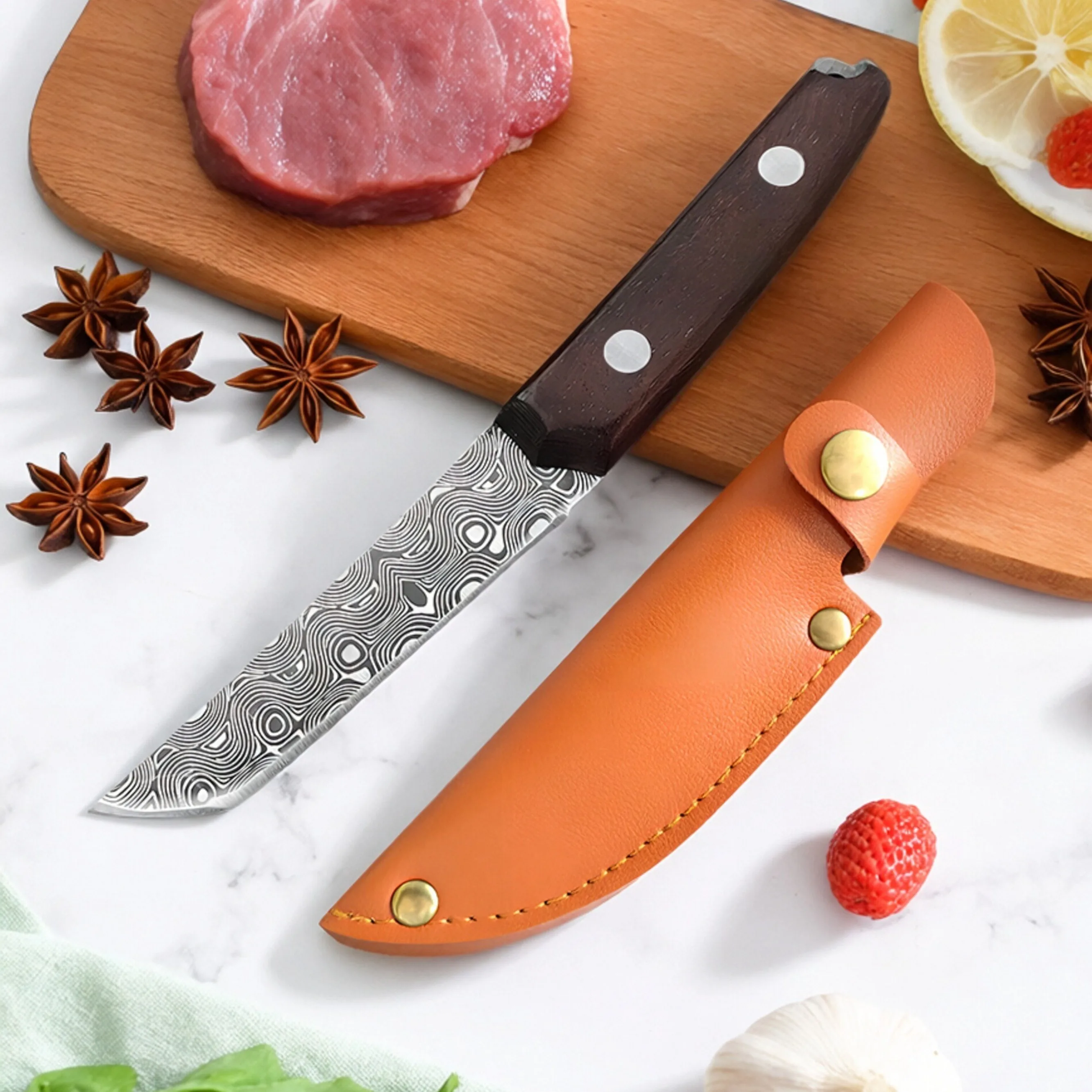 La afilada hoja del cuchillo, combinada con su material de alta calidad, garantiza una afilatura y durabilidad duraderas.