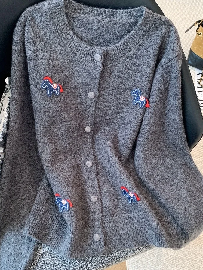 

Korean Sle Women's Oversized Knitted Cardigan Buttoned Soft Cozy Versatile Loose Fit Autumn Winter Faion Outerwear