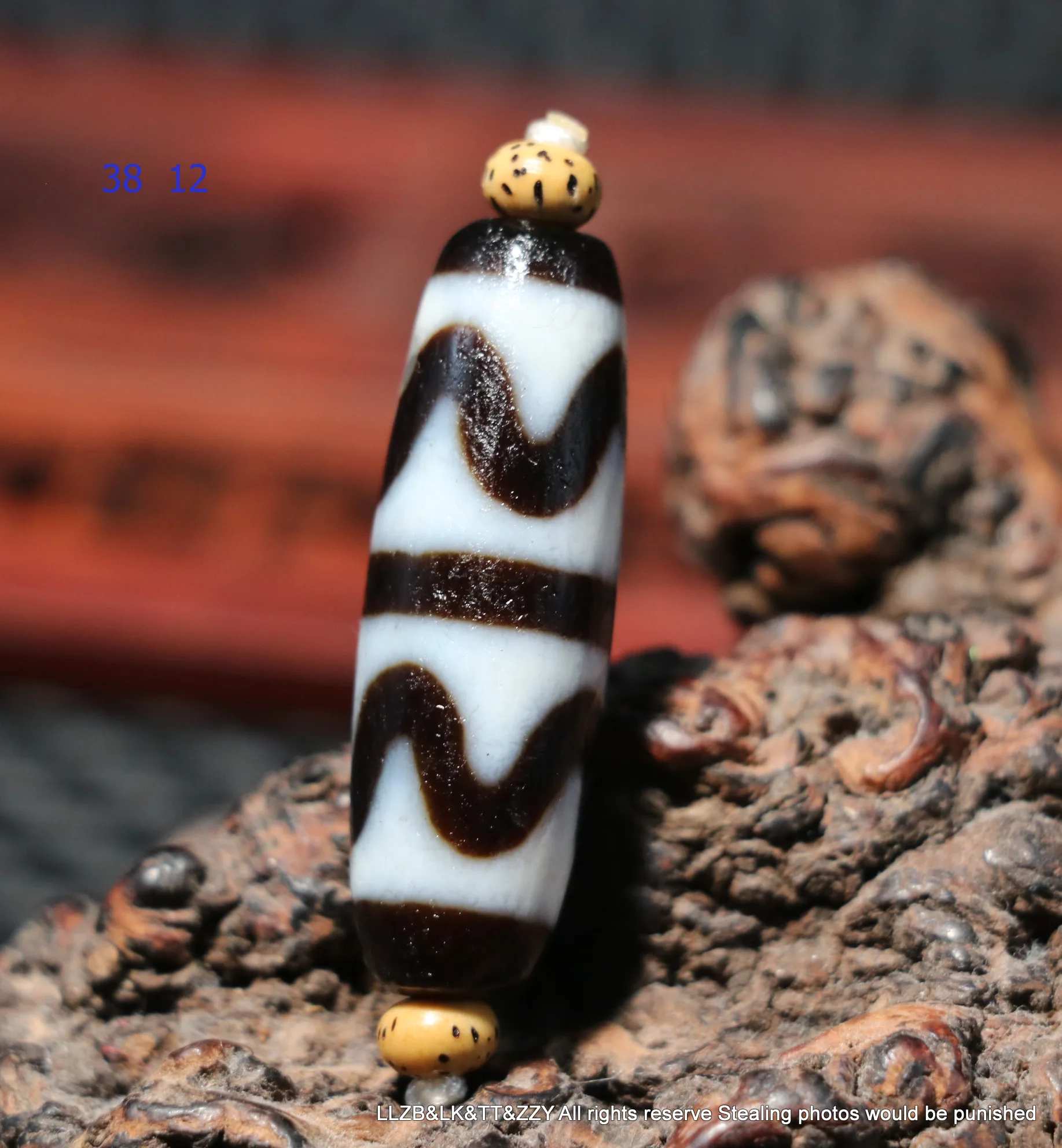 

Treasure Magic Power Tibetan old Agate Sharp Double Tiger Tooth dZi Bead Amulet Fit For Making Bracelet Timestown Gem Jewelry