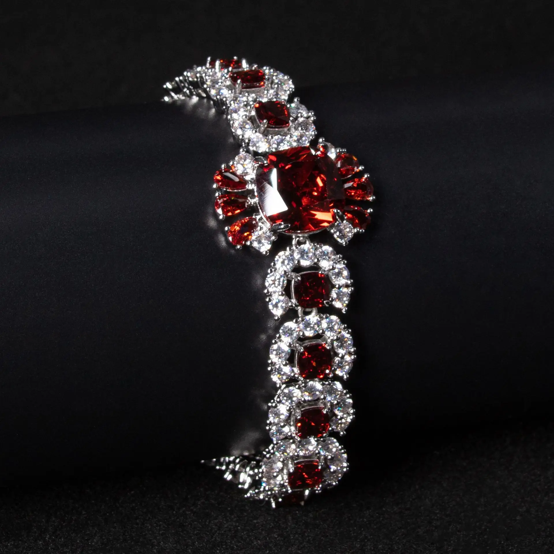 NONE Buntes Zirkon-Schmuckset für Damen – Armband, Halskette, Ohrringe, 2025, modisches Accessoire 5