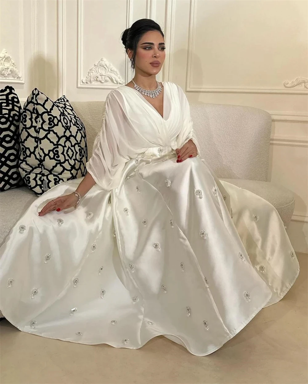 Robe de Soirée Formelle Personnalisée pour Femme, Tenue de Bal, Drapée, Appliques, Col en V, sur Mesure