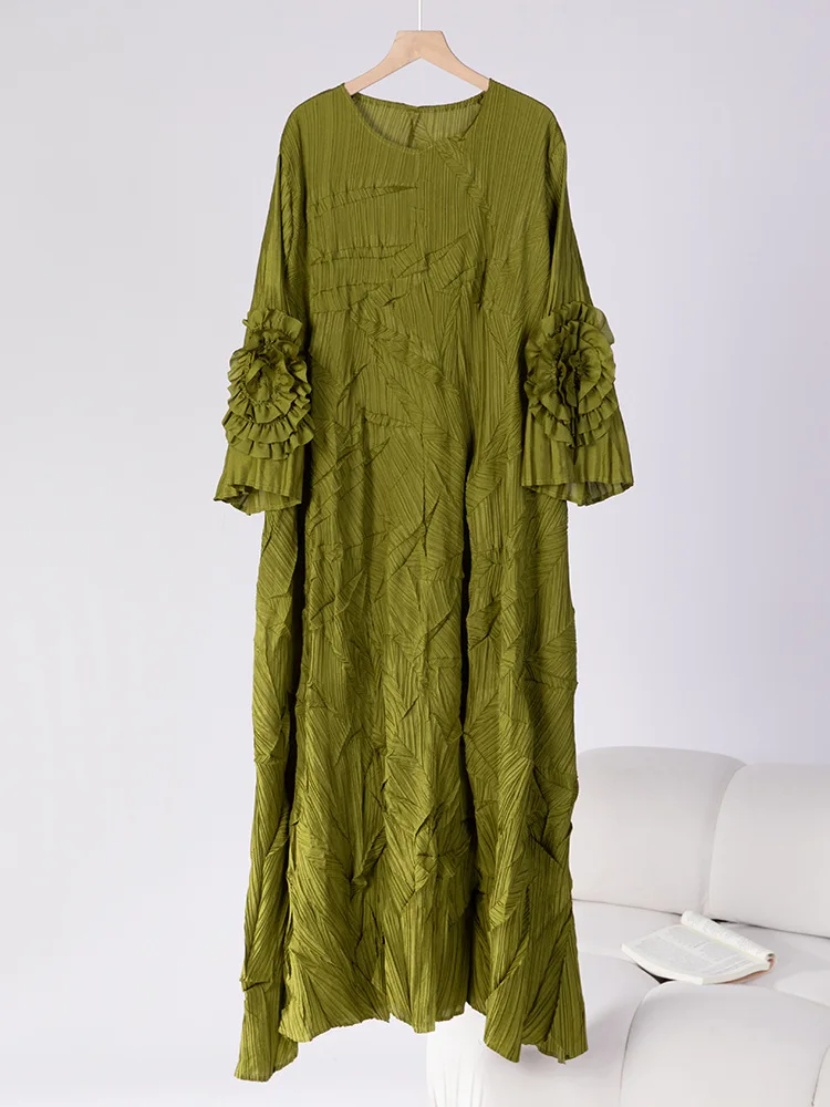 Miyake robe plissée femmes 2025 automne robe nouveau disque fleur corne manches couleur unie col rond pull longue robe