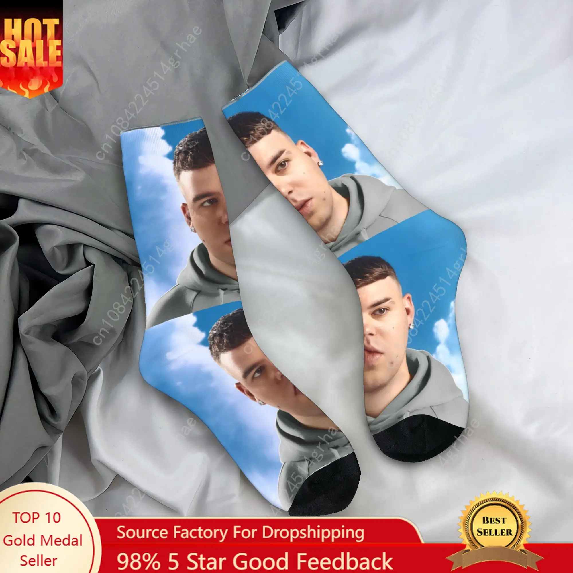 

Quevedo 2025 Tour Socks Non Slip Stockings Couple Comfortable Outdoor Sports Socks Autumn Gothic Design Socks