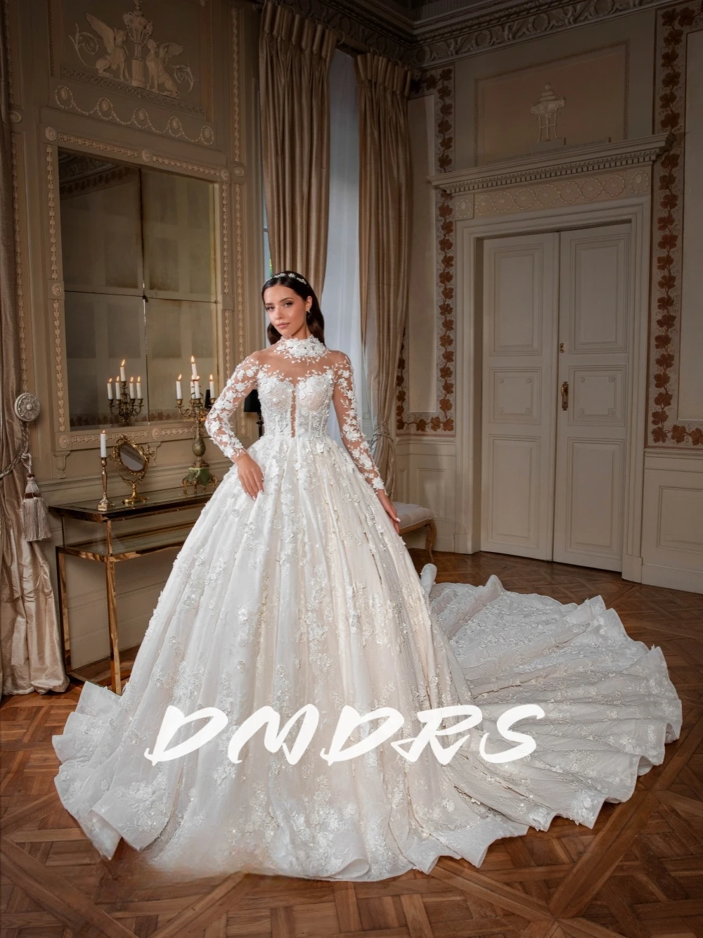

Modest Appliques High Neck Wedding Dress Gorgeous Regal Women's Ball Gown Customized Floor-length Romantic Bride Wear No Veil