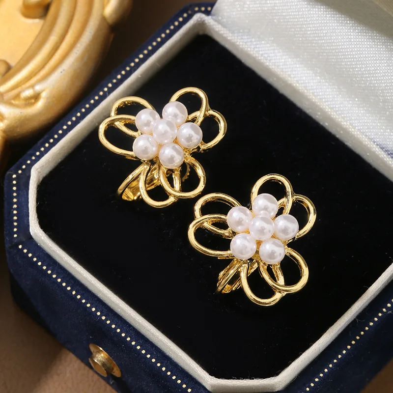 Minimal Korean Geometric Pearl Flower Earrings Trendy Internet Celebrity Delicate Commute All-match Luxury Women Ear Ornaments