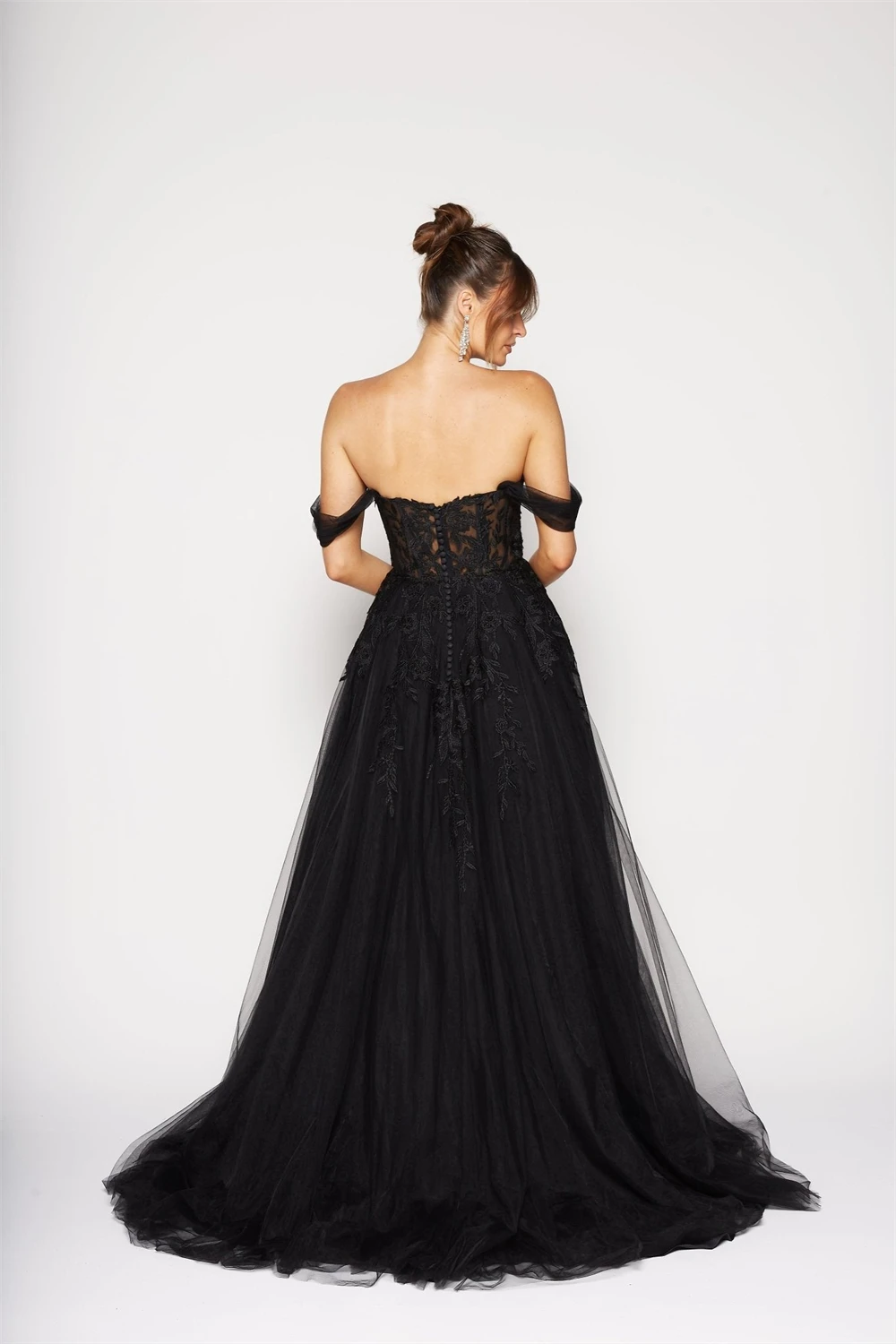 Lace Appliques Tulle Evening Dresses Off-the-shoulder Backless Button Sleeveless Prom Gowns A-line Floor-length Long Formal Ball