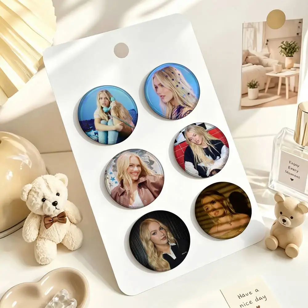 P-Pop Artist Freya Skye 25mm 32mm 44mm 58mm Anime Badges Brooches DIY Pins Decorations Birthday Gifts