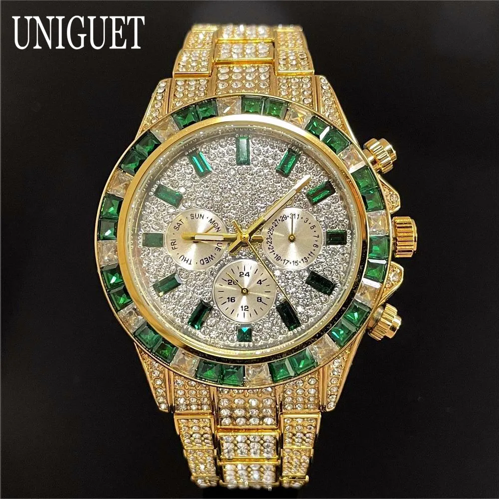 UNIGUET Orologio di moda per uomo Orologi al quarzo in oro di lusso Uomo Hip Hop Orologio da polso con gioielli con diamanti ghiacciati verdi Reloj